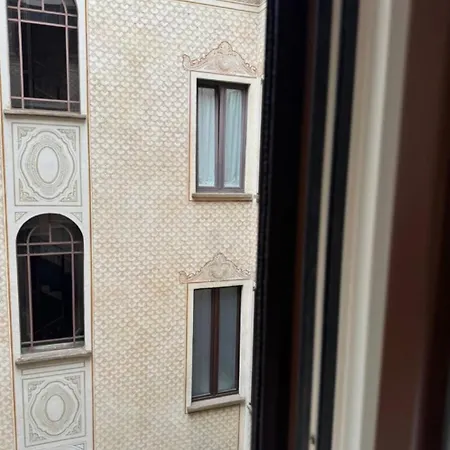 Nel Cuore Di Brera Διαμέρισμα